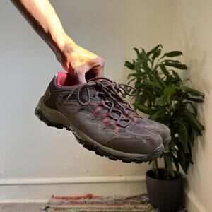 Earthy Gorpcore Columbia Redmond Hiking Shoes Women’s 7